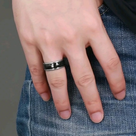 Men&Women Stainless Steel Titanium Band black Ring - Picture 4 of 4
